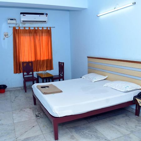 Hotel Aditya Puducherry Zewnętrze zdjęcie