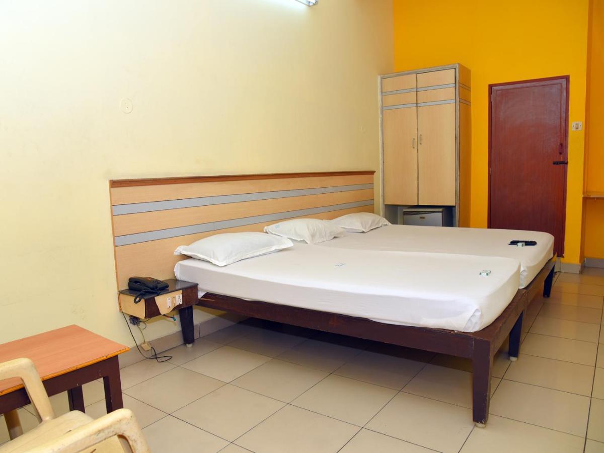 Hotel Aditya Puducherry Zewnętrze zdjęcie